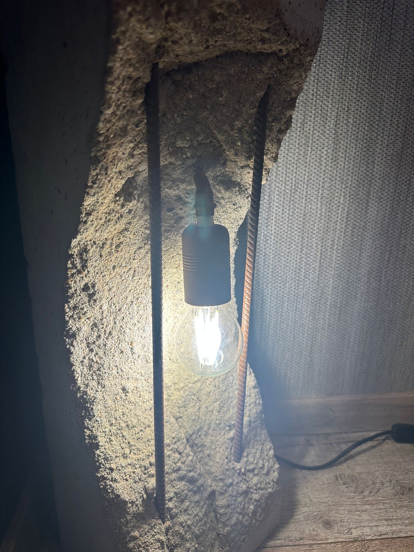 Industrial-Design Betonlampe